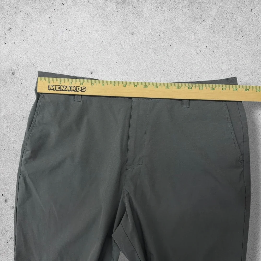 Banana Republic Shorts‎ Mens 38 (Fit 36) Gray Elastic Waist Ripstop Performance